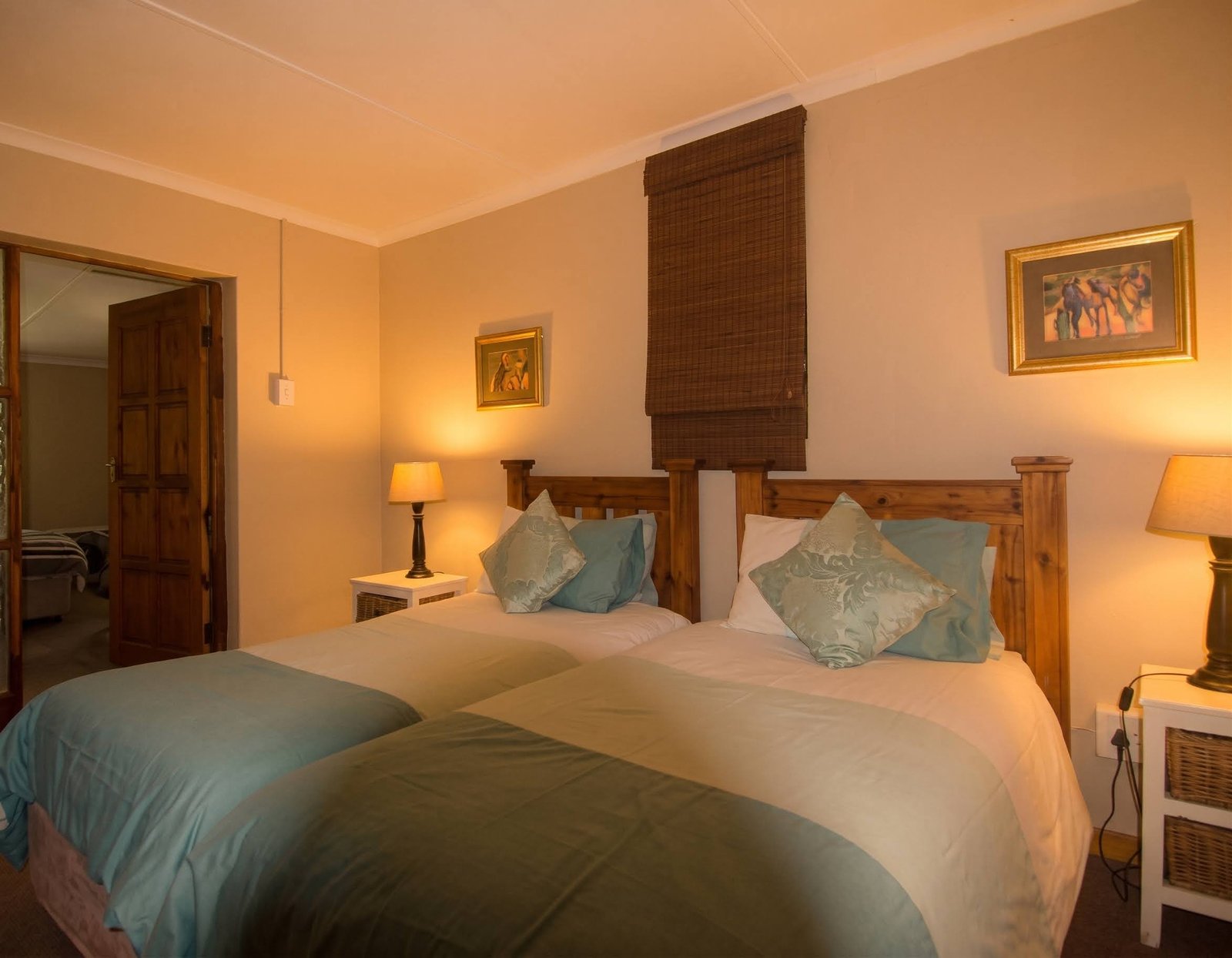 The queen bedroom at Hoopoe